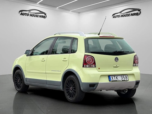 Volkswagen Polo 8 of 23