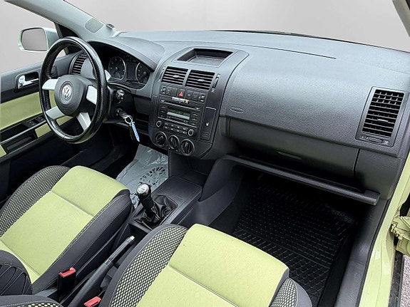 Volkswagen Polo 22 of 23