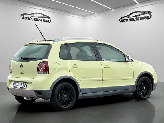 Volkswagen Polo 11 of 23