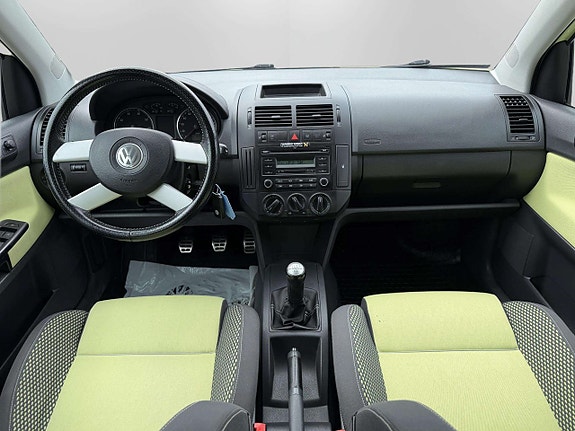 Volkswagen Polo 20 of 23