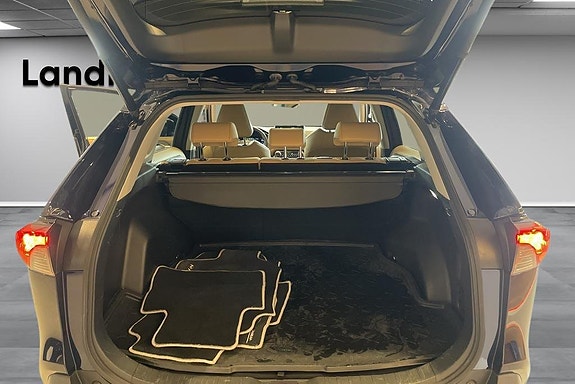 Toyota RAV4 14 of 19