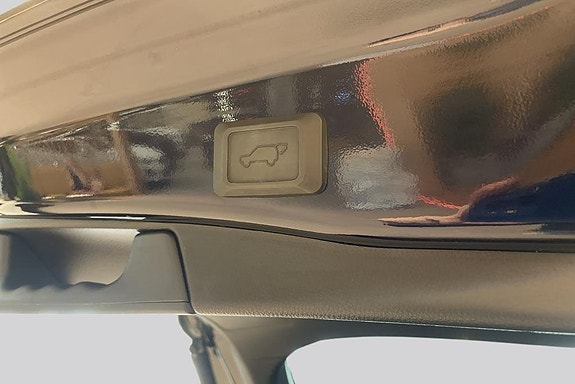 Toyota RAV4 15 of 19