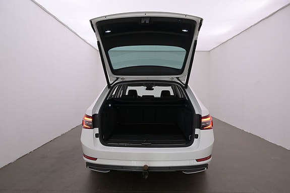 Skoda Superb 23 of 27