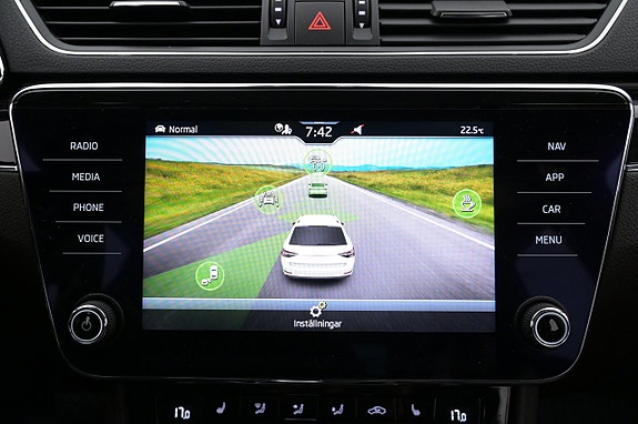 Skoda Superb 20 of 27