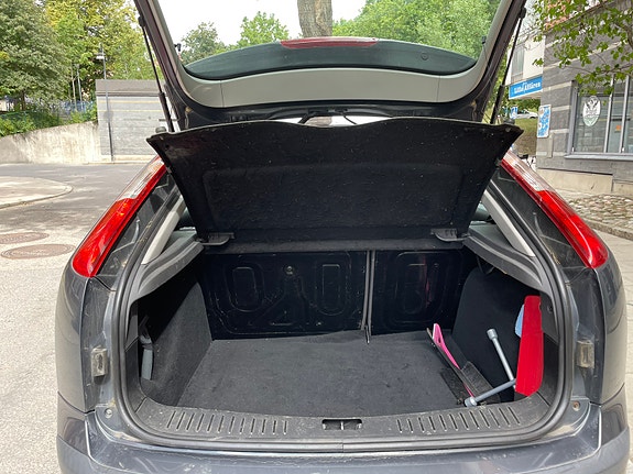 Ford Focus 7 of 11