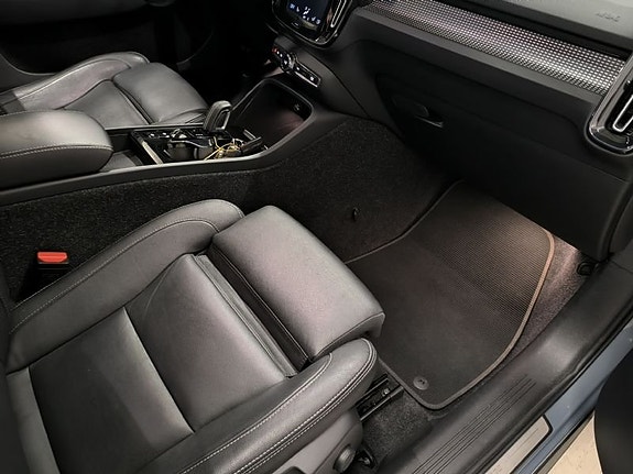 Volvo XC40 10 of 10