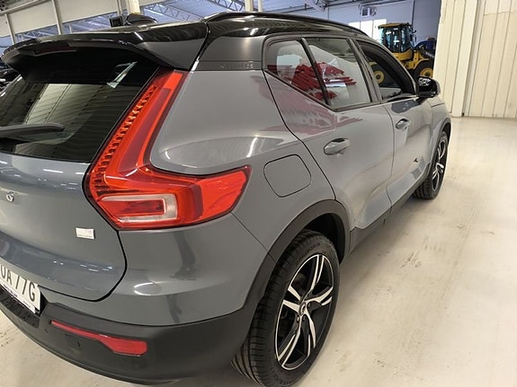 Volvo XC40 4 of 10