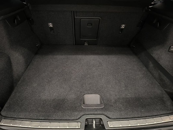 Volvo XC40 8 of 10