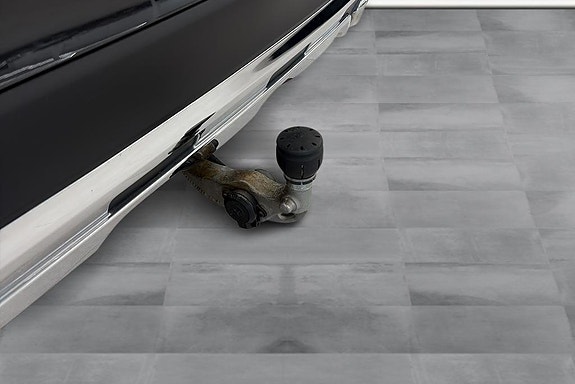 Mercedes-Benz GLC300 e 15 of 17