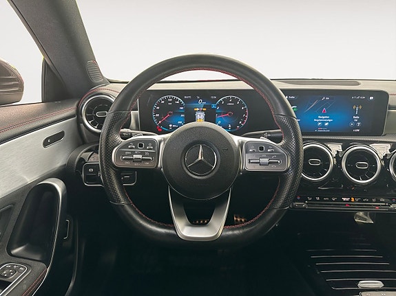 Mercedes-Benz CLA200 13 of 26