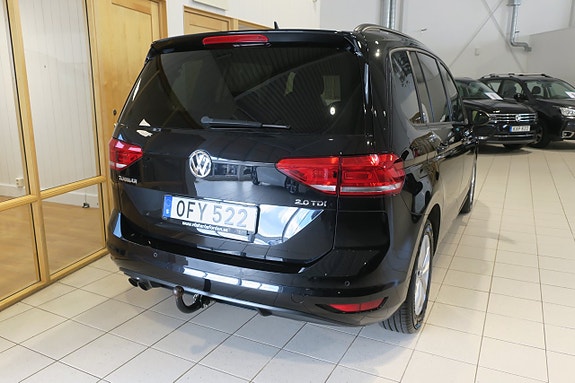 Volkswagen Touran 4 of 13