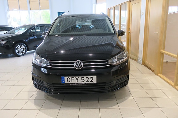 Volkswagen Touran 3 of 13