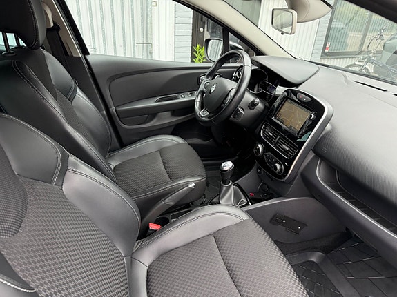 Renault Clio 5 of 22