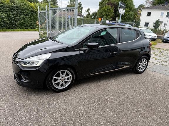 Renault Clio 9 of 22