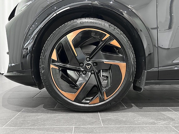 Cupra Tavascan 6 of 17