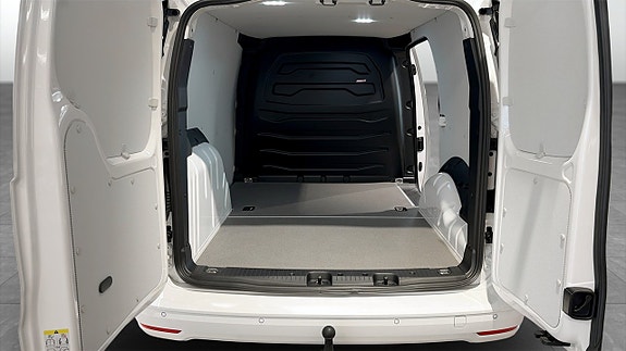 Volkswagen Caddy Maxi 12 of 12