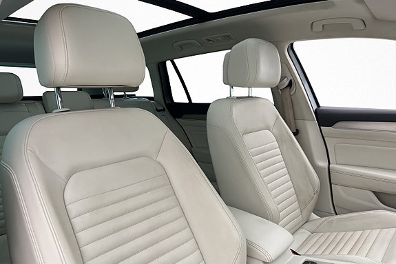 Volkswagen Passat Alltrack 28 of 28