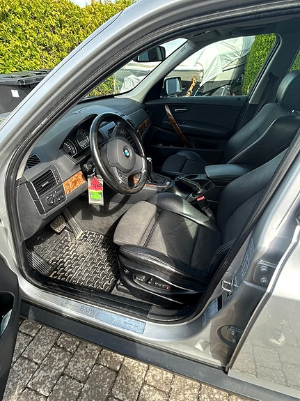 BMW X3 6 of 8