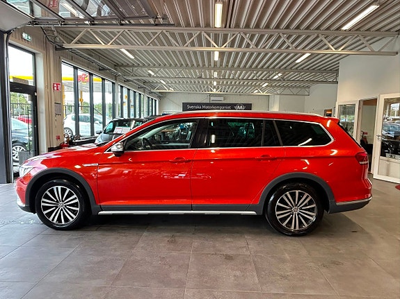 Volkswagen Passat Alltrack 4 of 20