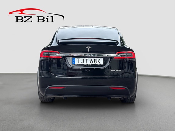 Tesla Model X 5 of 17