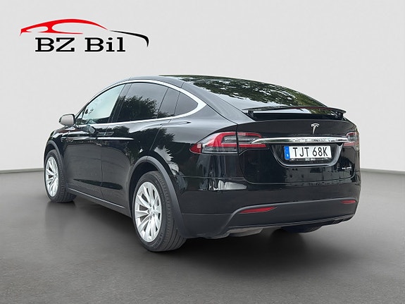 Tesla Model X 3 of 17