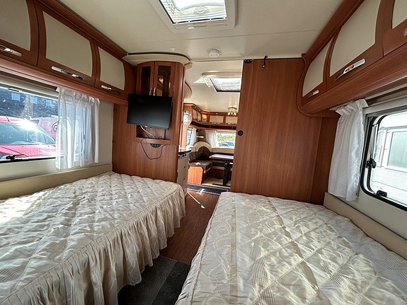 Hobby 560 UL PRESTIGE Elektroniska Stödben Aldvärmare Fukttestad välvårdad 9 of 20