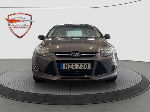 Ford Focus 2 of 19