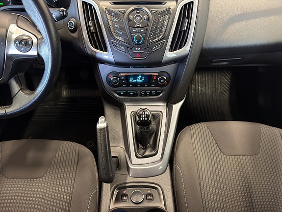 Ford Focus 13 of 19