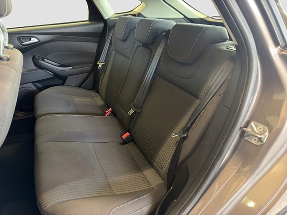 Ford Focus 17 of 19