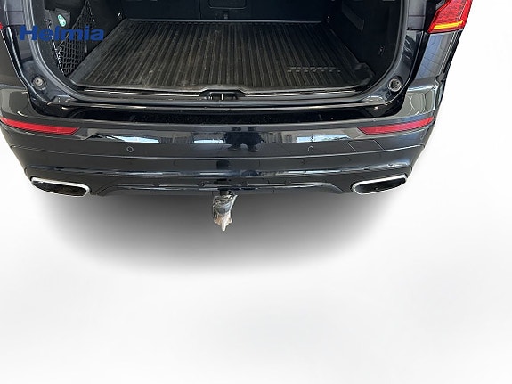 Volvo XC60 11 of 15