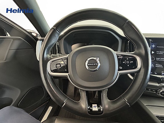 Volvo XC60 9 of 15