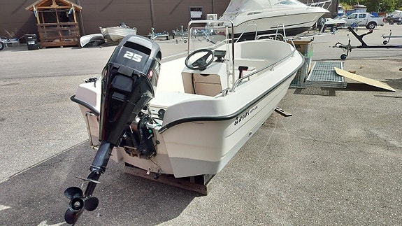 Ryds 435 DL + Mercury F25ELPT 3 of 4