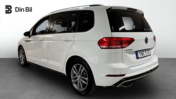 Volkswagen Touran 3 of 12