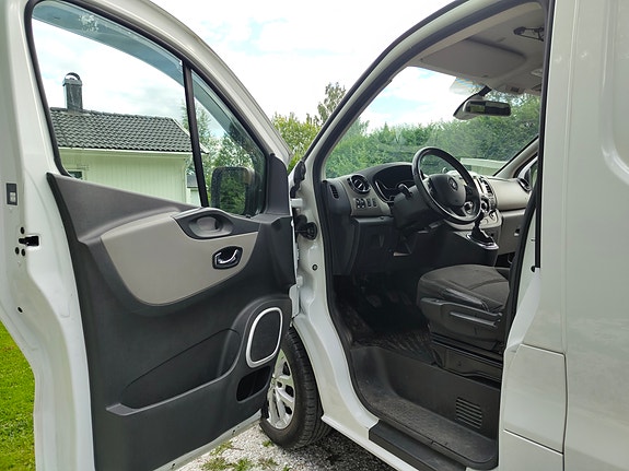 Renault Trafic 5 of 10