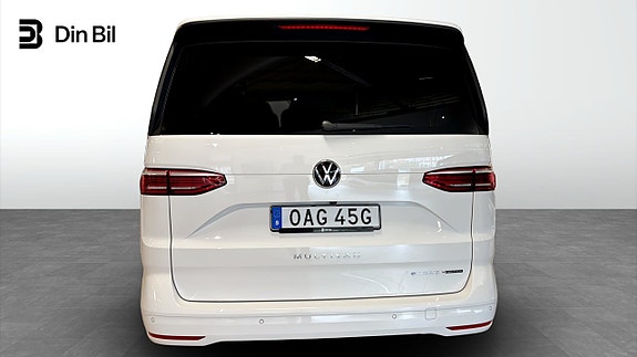 Volkswagen Multivan 5 of 12