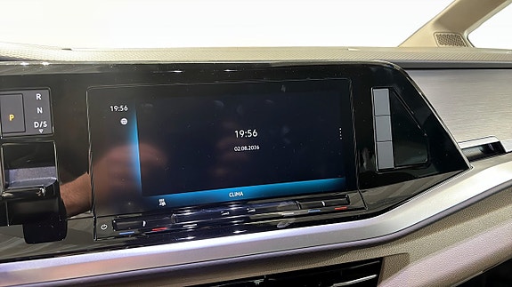Volkswagen Multivan 9 of 12