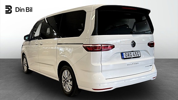 Volkswagen Multivan 3 of 12