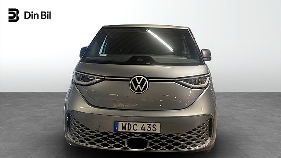 Volkswagen ID. Buzz 4 of 12