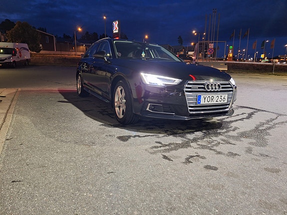 Audi A4 2 of 12
