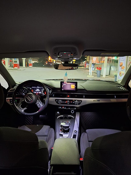 Audi A4 10 of 12