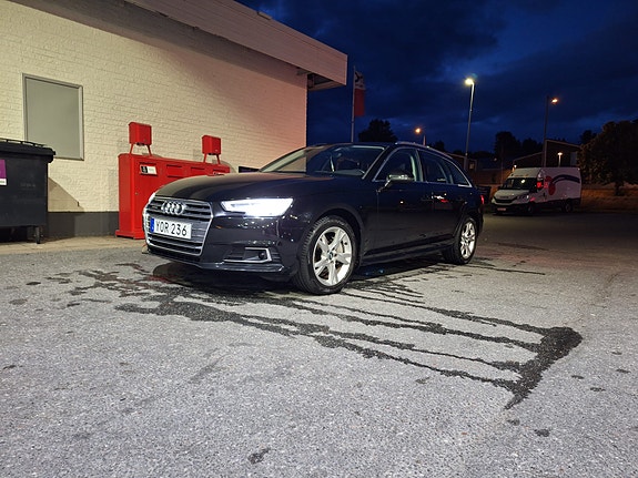 Audi A4 9 of 12