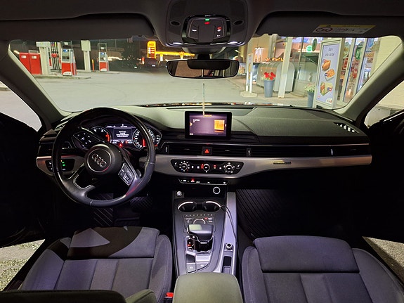 Audi A4 11 of 12