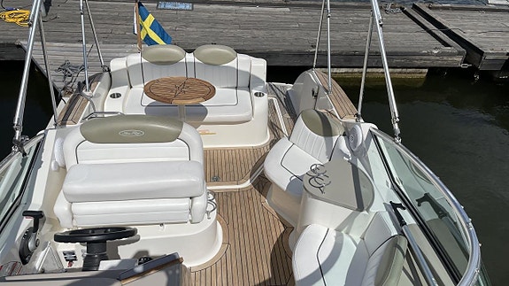 Sea Ray 240 SD Mercruiser 5,0 MPi -06 2 of 21
