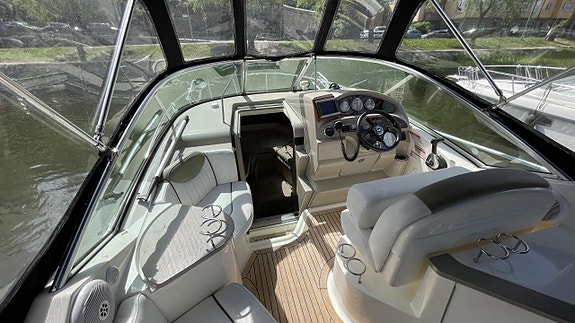 Sea Ray 240 SD Mercruiser 5,0 MPi -06 14 of 21