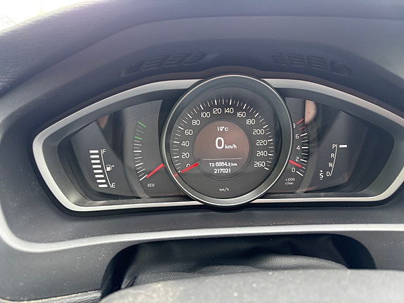Volvo V40 14 of 15