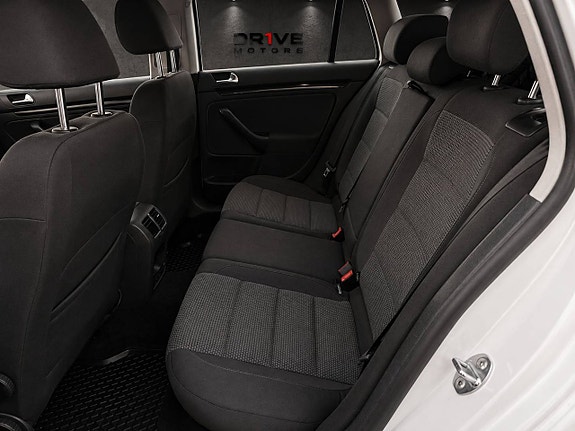Volkswagen Golf VI 10 of 14