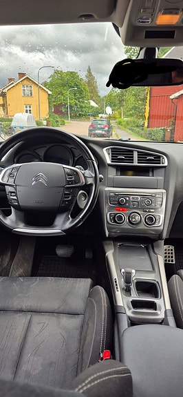 Citroen C4 2 of 2