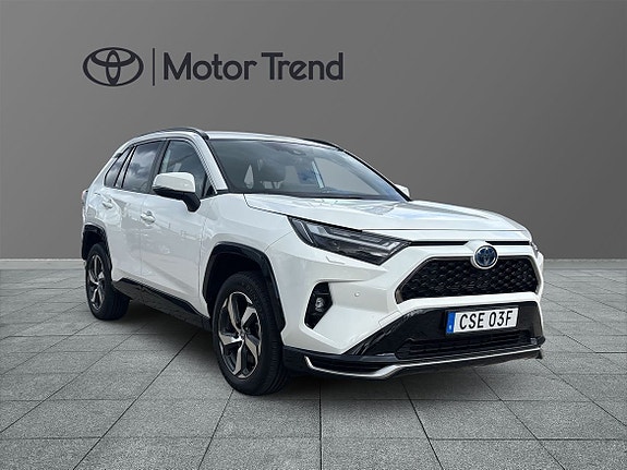 Toyota RAV4 7 of 16