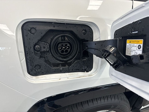 Toyota RAV4 16 of 16