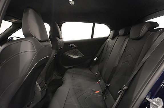 BMW 120 9 of 16